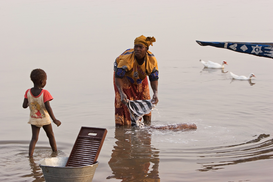 6   Woman washing cloths near Segou